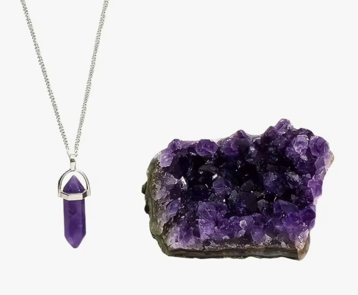 Elegant Pendant + Necklace
